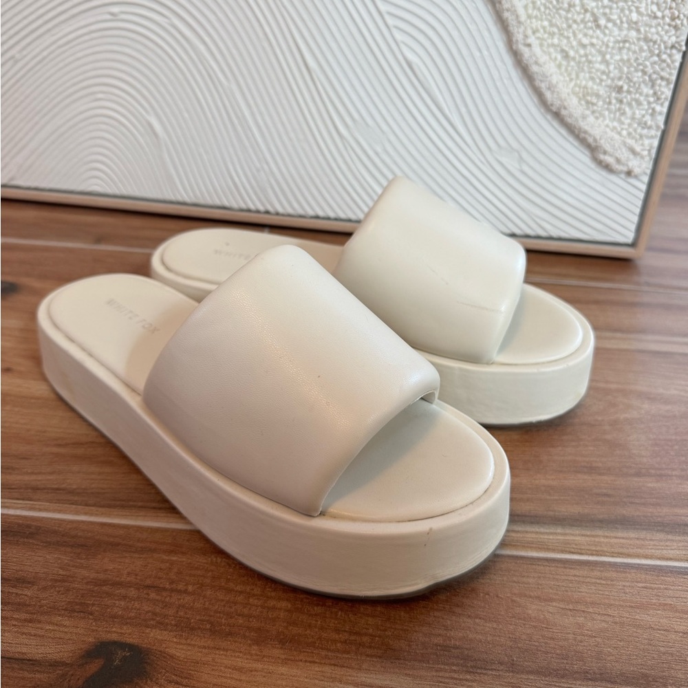 White fox boutique platform Slide Sandals